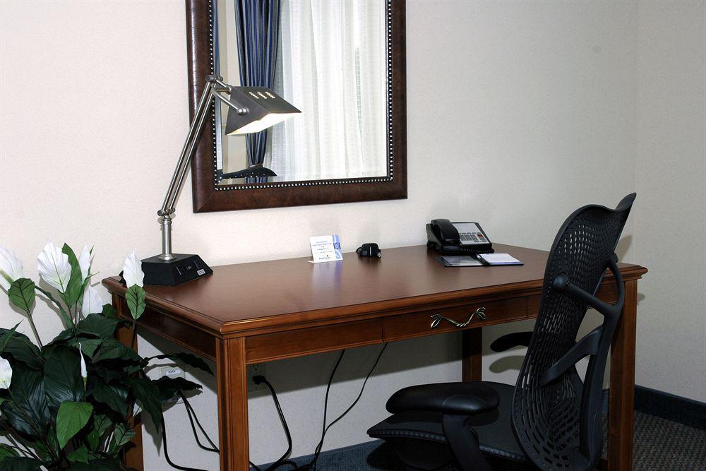 Hilton Garden Inn Gainesville Luaran gambar