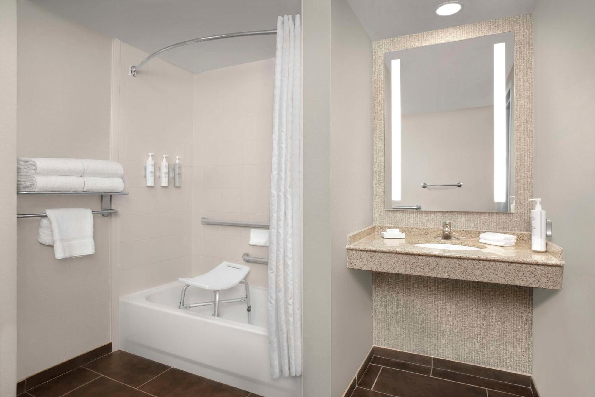 Hilton Garden Inn Gainesville Luaran gambar